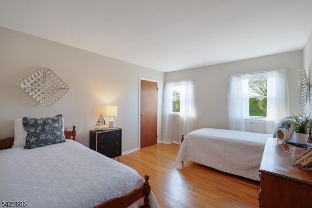 22 Maynard Rd, Franklin Twp., NJ 08873
