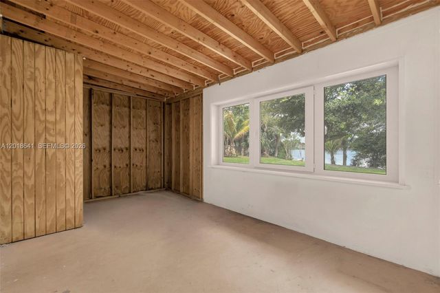 3411 SW 35th St, West Park, FL 33023