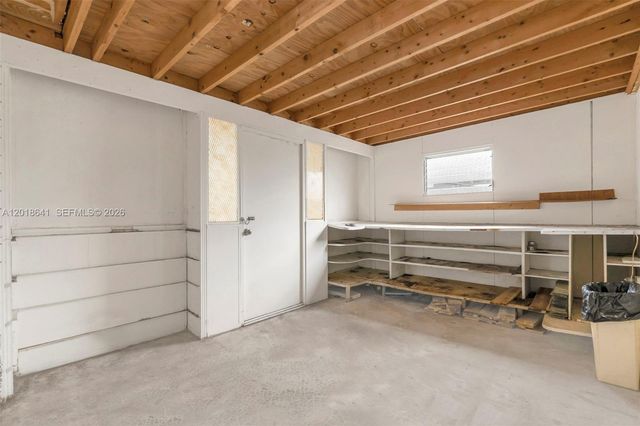 3411 SW 35th St, West Park, FL 33023