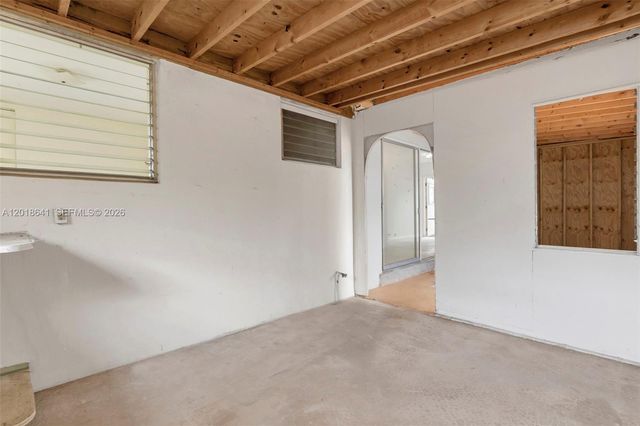 3411 SW 35th St, West Park, FL 33023