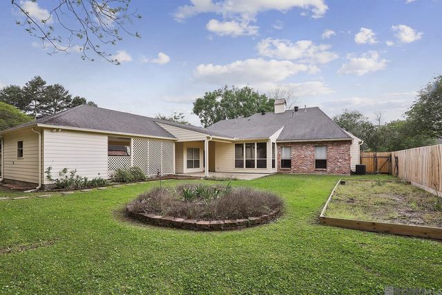 120 University Highlands Ct, Baton Rouge, LA 70808