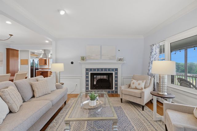 20 Whitehall Road, South Hampton, NH 03827