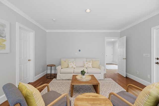 20 Whitehall Road, South Hampton, NH 03827