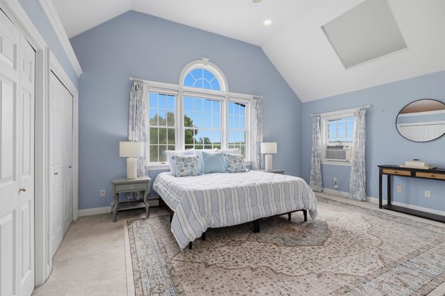 20 Whitehall Road, South Hampton, NH 03827