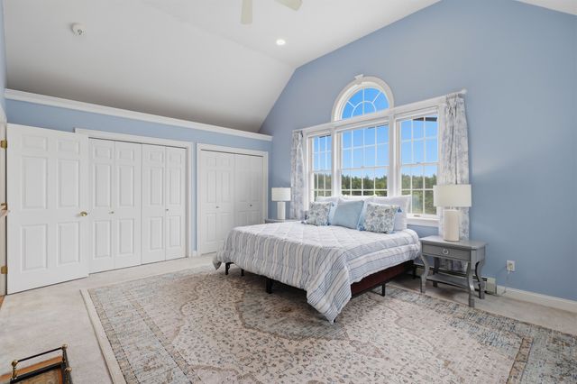 20 Whitehall Road, South Hampton, NH 03827
