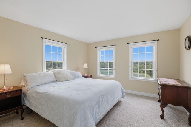 20 Whitehall Road, South Hampton, NH 03827