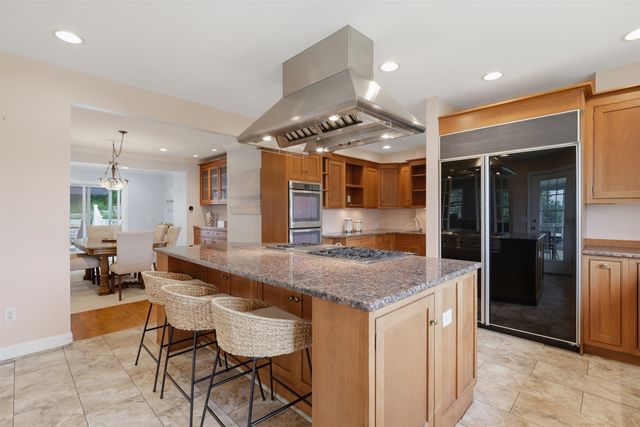 20 Whitehall Road, South Hampton, NH 03827