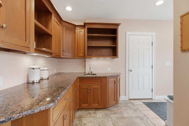20 Whitehall Road, South Hampton, NH 03827