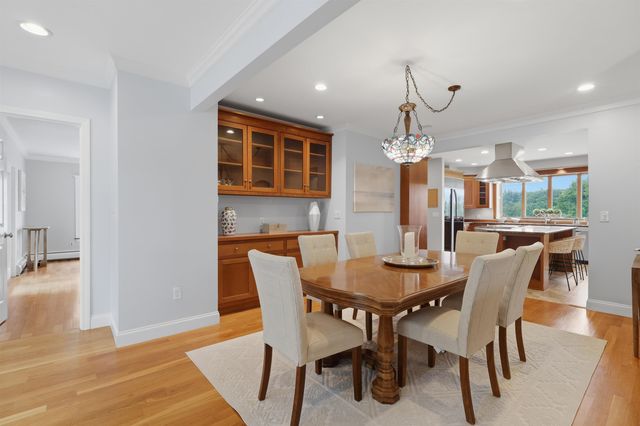 20 Whitehall Road, South Hampton, NH 03827