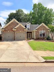 1030 Amber Waves Avenue, Hoschton, GA 30548