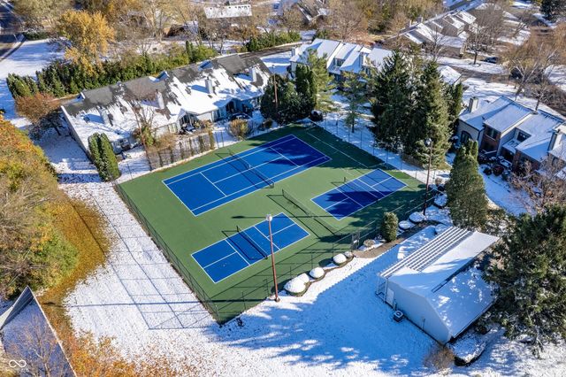 11231 Fonthill Drive, Indianapolis, IN 46236