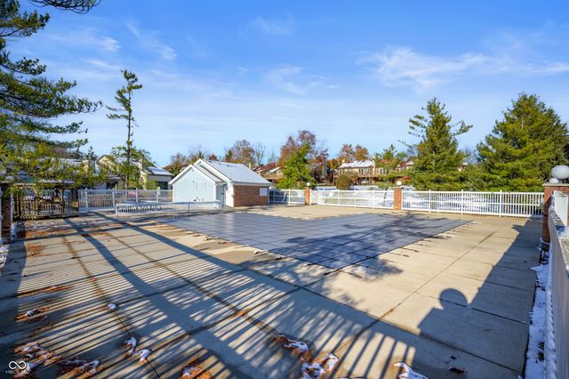 11231 Fonthill Drive, Indianapolis, IN 46236