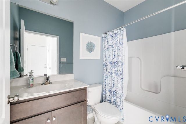 8991 Ringview Dr, Mechanicsville, VA 23116