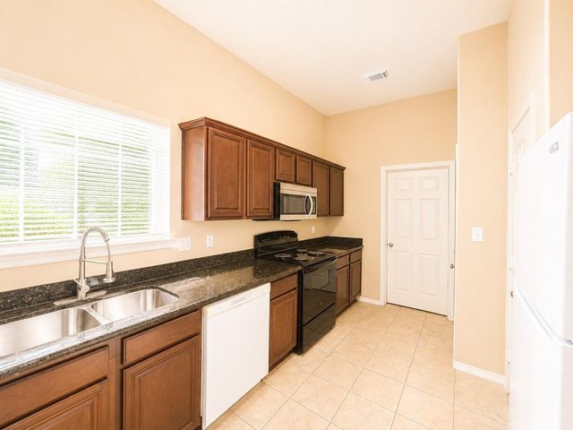 9104 N Green River Drive E, Houston, TX 77078