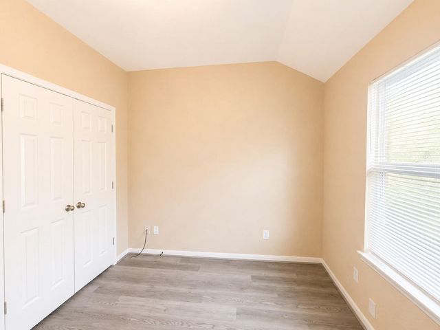 9104 N Green River Drive E, Houston, TX 77078