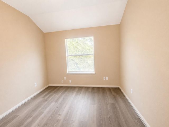9104 N Green River Drive E, Houston, TX 77078
