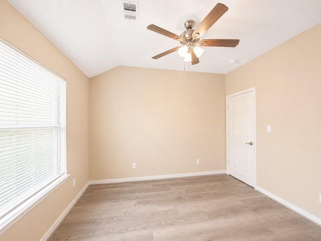 9104 N Green River Drive E, Houston, TX 77078