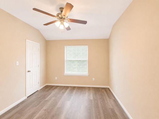 9104 N Green River Drive E, Houston, TX 77078