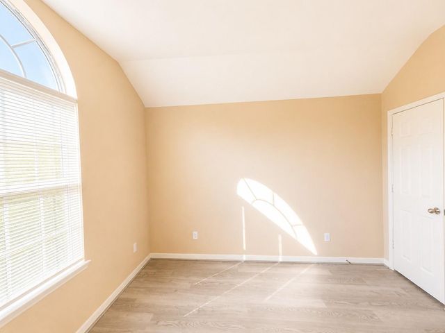 9104 N Green River Drive E, Houston, TX 77078