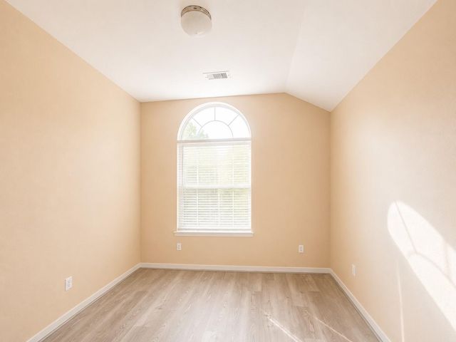 9104 N Green River Drive E, Houston, TX 77078