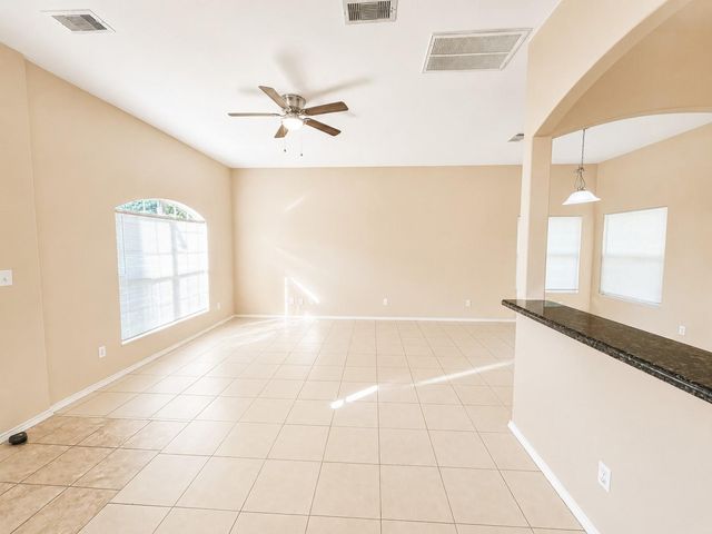 9104 N Green River Drive E, Houston, TX 77078