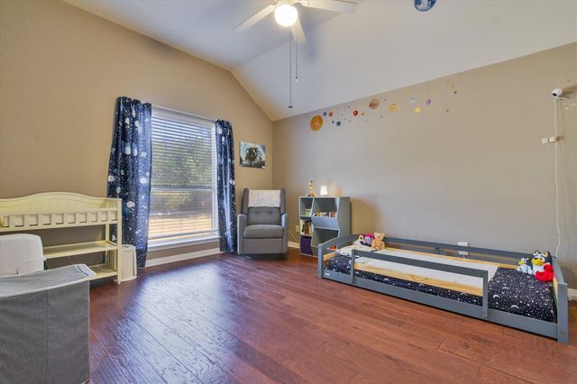 602 Leisurewoods DR, Buda, TX 78610