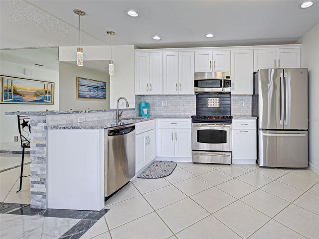 262 CERROMAR WAY S 53, Venice, FL 34293