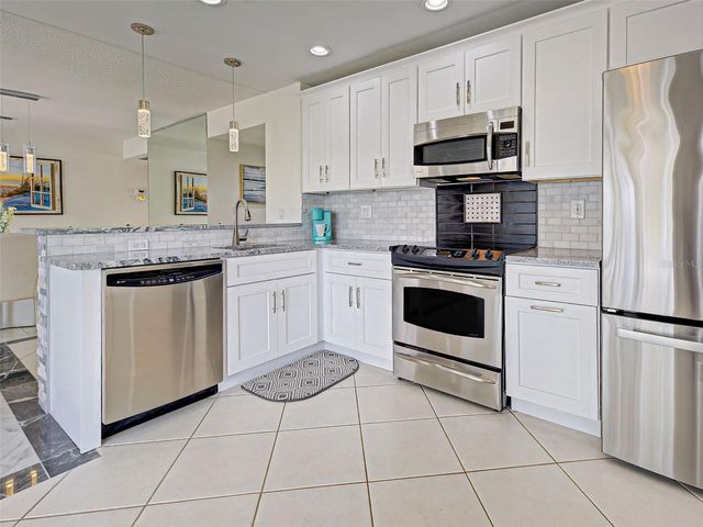 262 CERROMAR WAY S 53, Venice, FL 34293
