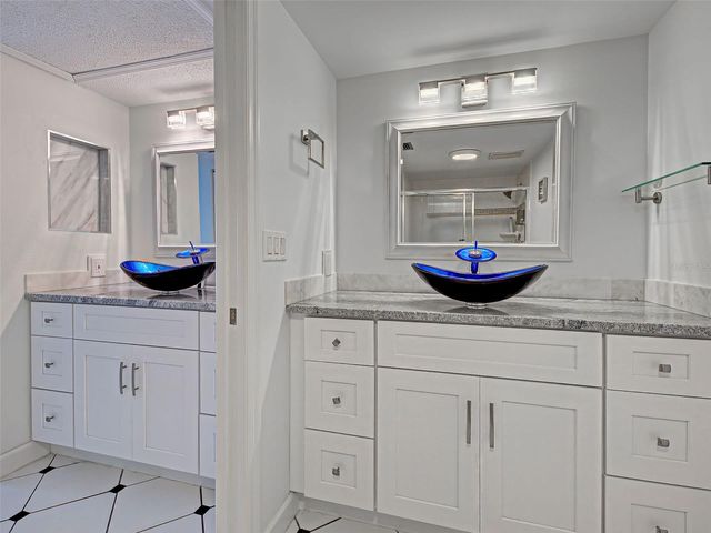 262 CERROMAR WAY S 53, Venice, FL 34293