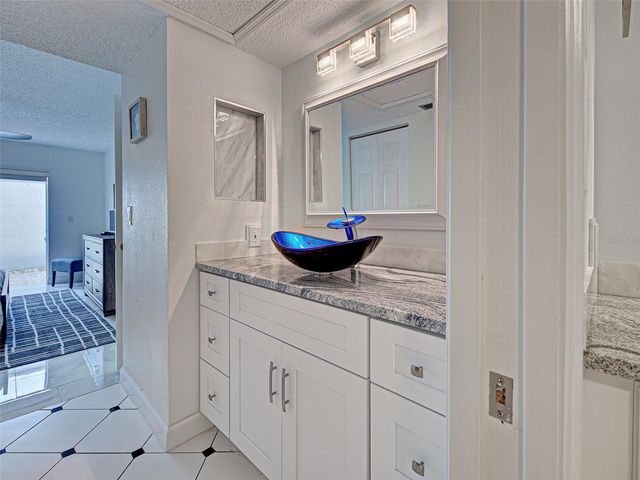 262 CERROMAR WAY S 53, Venice, FL 34293