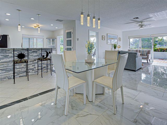 262 CERROMAR WAY S 53, Venice, FL 34293