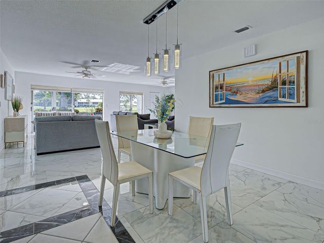 262 CERROMAR WAY S 53, Venice, FL 34293