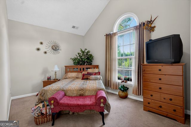 5 Honeysuckle Lane, Fairburn, GA 30213
