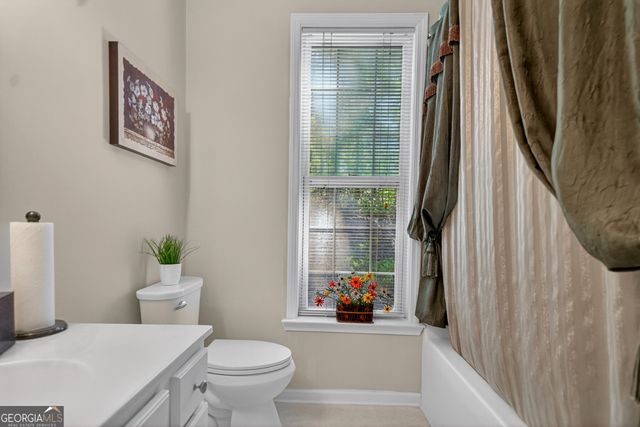 5 Honeysuckle Lane, Fairburn, GA 30213