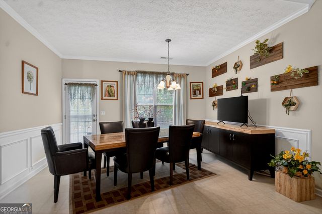 5 Honeysuckle Lane, Fairburn, GA 30213