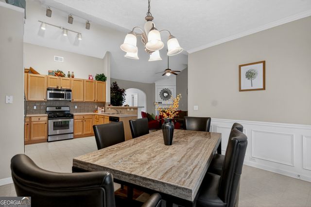 5 Honeysuckle Lane, Fairburn, GA 30213