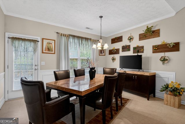 5 Honeysuckle Lane, Fairburn, GA 30213