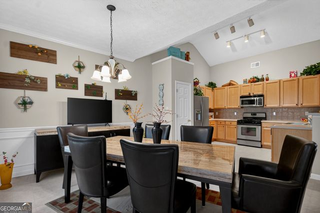 5 Honeysuckle Lane, Fairburn, GA 30213