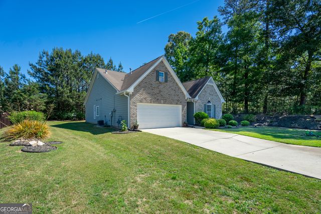 5 Honeysuckle Lane, Fairburn, GA 30213