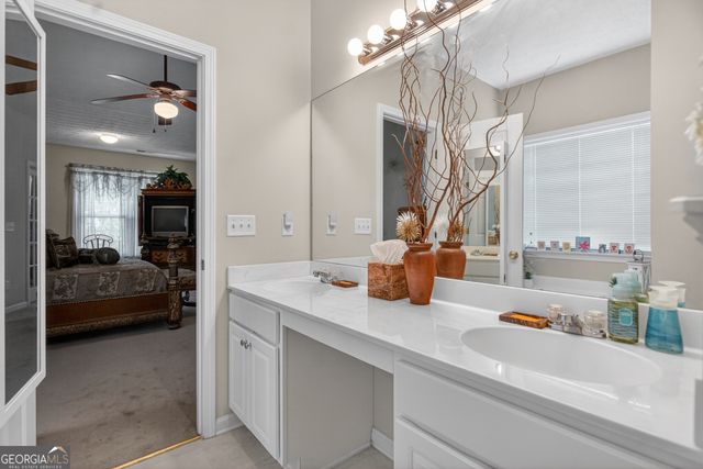 5 Honeysuckle Lane, Fairburn, GA 30213
