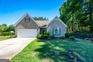 5 Honeysuckle Lane, Fairburn, GA 30213