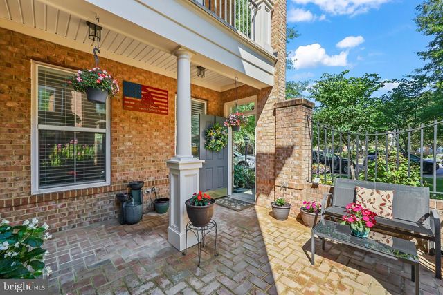 8609 LIBERTY TRL, Manassas, VA 20110