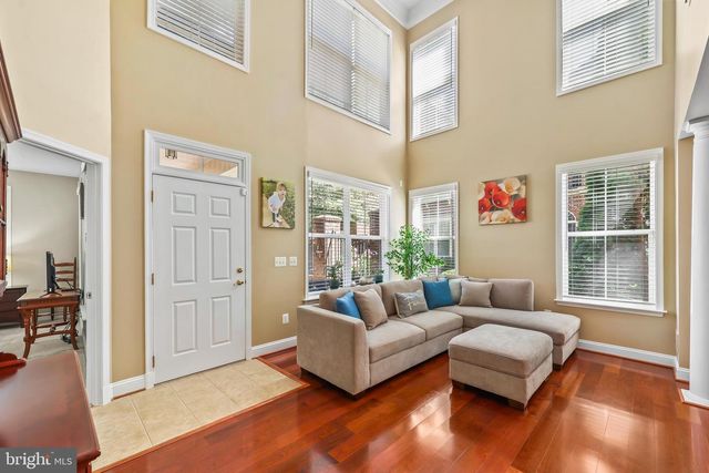 8609 LIBERTY TRL, Manassas, VA 20110