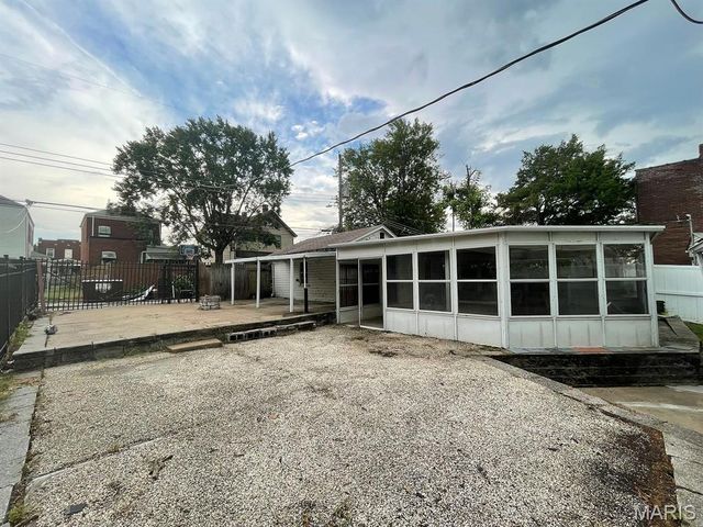 6728 Alabama Avenue, St Louis, MO 63111