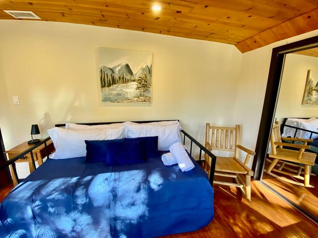 54135 Pine Crest, Idyllwild, CA 92549