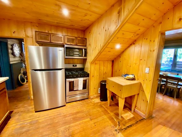 54135 Pine Crest, Idyllwild, CA 92549