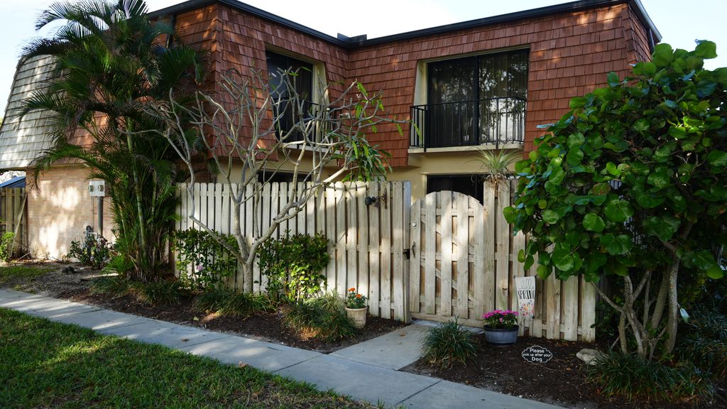 273 Arabian Road 273, Palm Springs, FL 33461