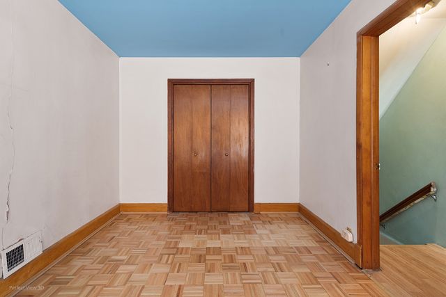 118 N Long Avenue, Chicago, IL 60644