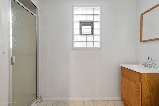 118 N Long Avenue, Chicago, IL 60644