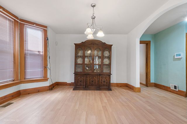 118 N Long Avenue, Chicago, IL 60644